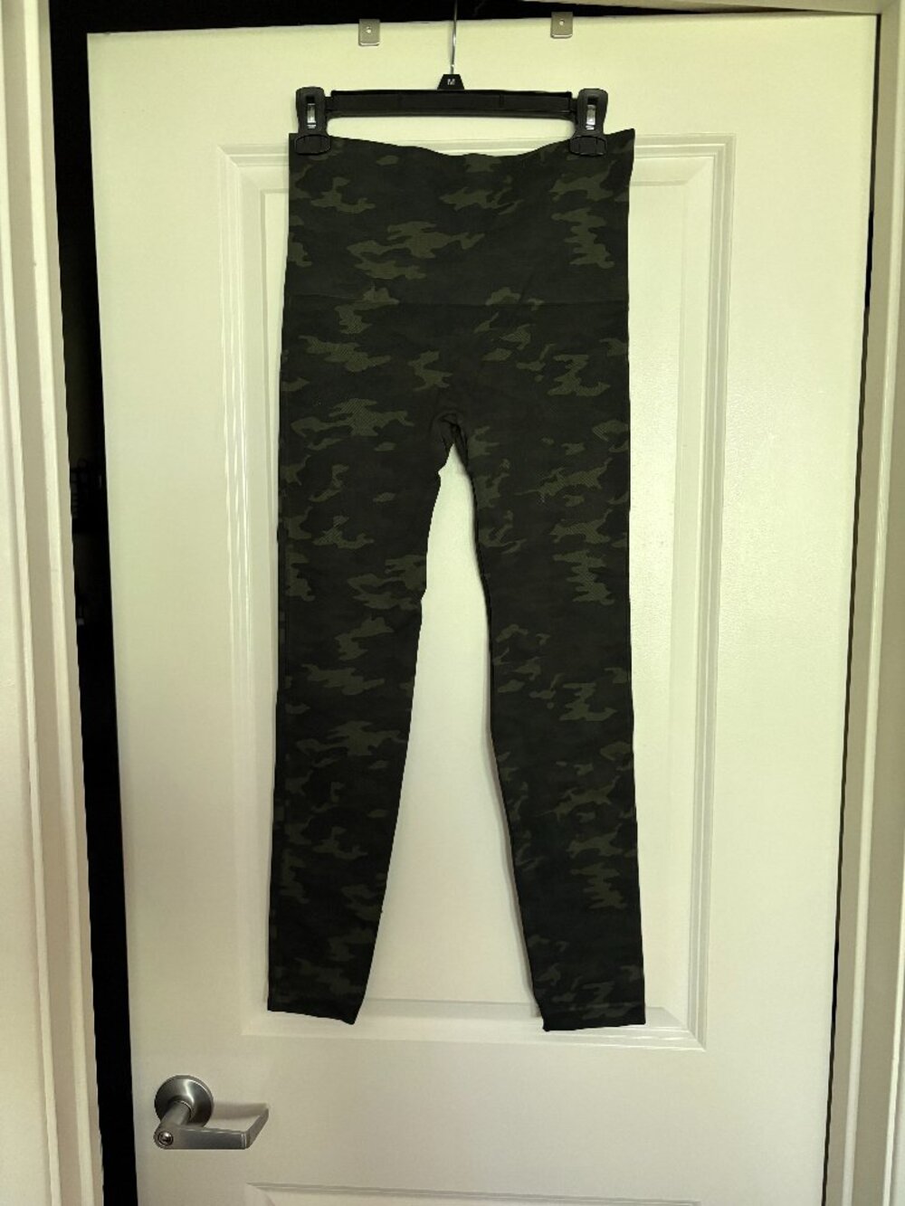 Spanx Green Camo Leggings Size Large